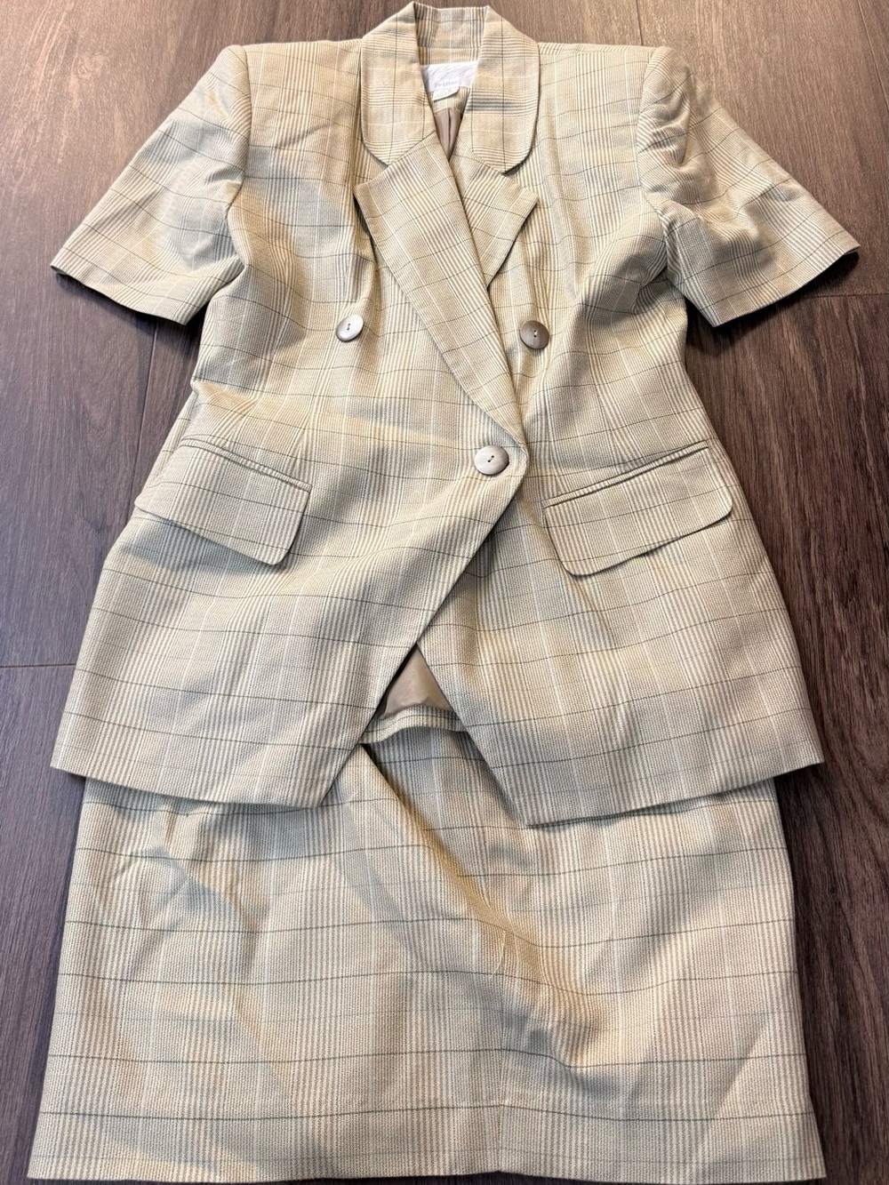 Lord & Taylor Plaid Short-Sleeve Blazer and Skirt Suit in Beige Size 8